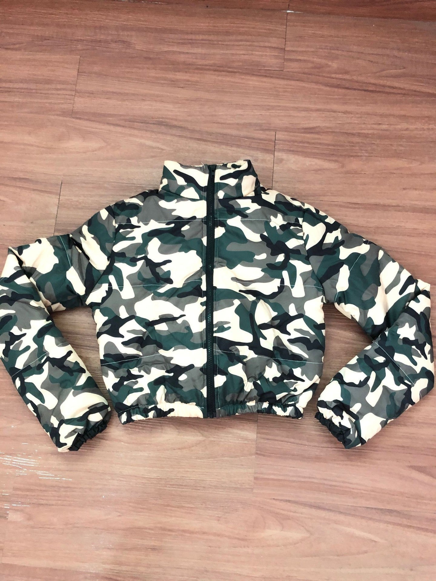 Army green camouflage down jacket